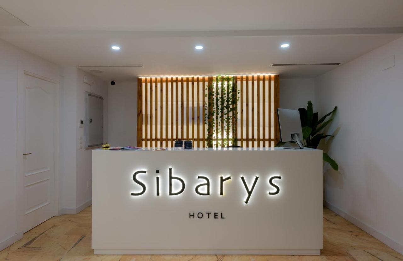 Boutique Sibarys - Adults Recommended